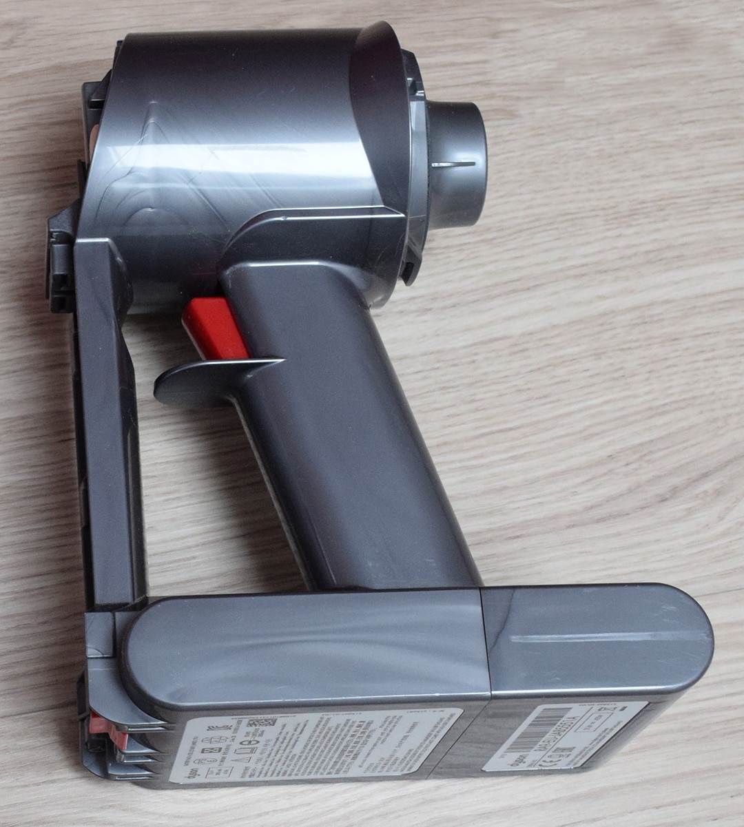 Comment remplacer la batterie du Dyson V8 Blog