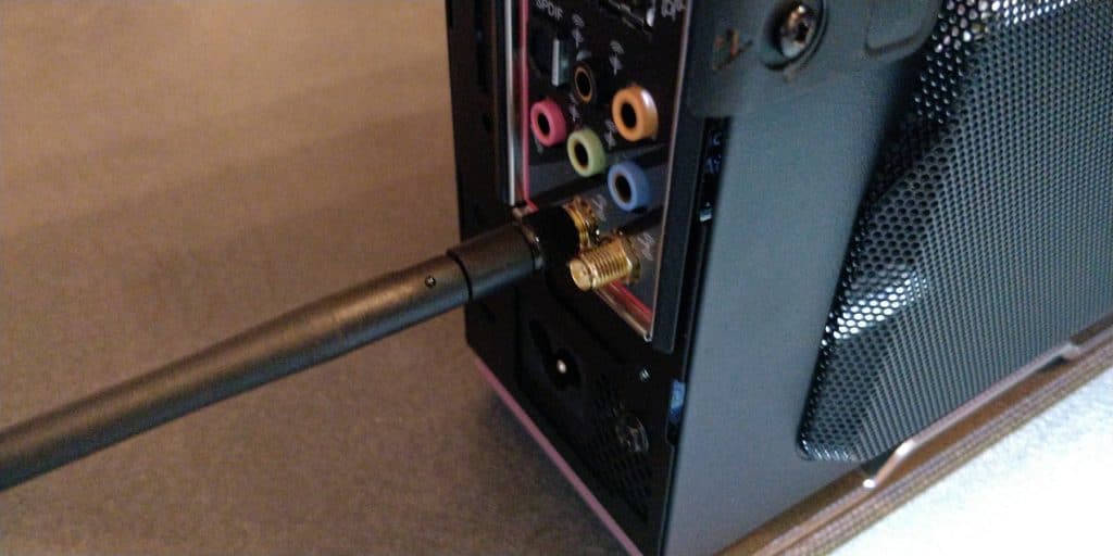 montage antenne wifi Asrock Fatal1ty B450